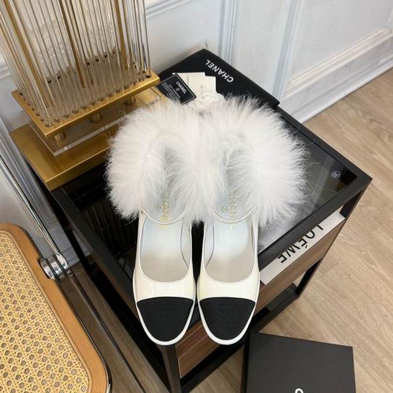 Chanel Women's Shoes 900